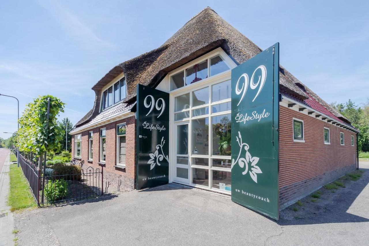 99 Lifestyle Suite Zwaag Екстер'єр фото